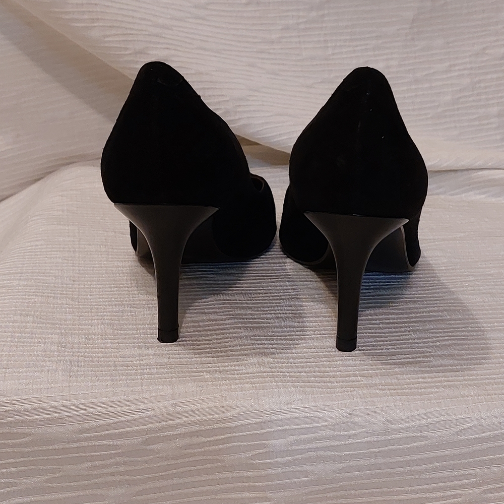 Stuart Weitzman Black Suede Women's Pumps - Picture 12 of 16
